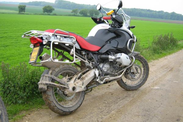 Tijdens een offroad rit met de gummikoe (BMW R1200GSA)